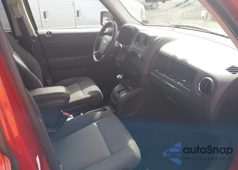 2009 Jeep Patriot Sport из США, поврежденный, VIN 1J4FF28B29D123678